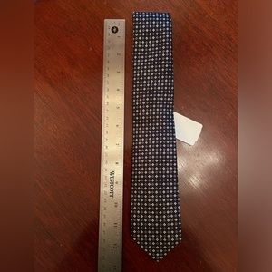 Chaps boys tie in black and purple diamond print